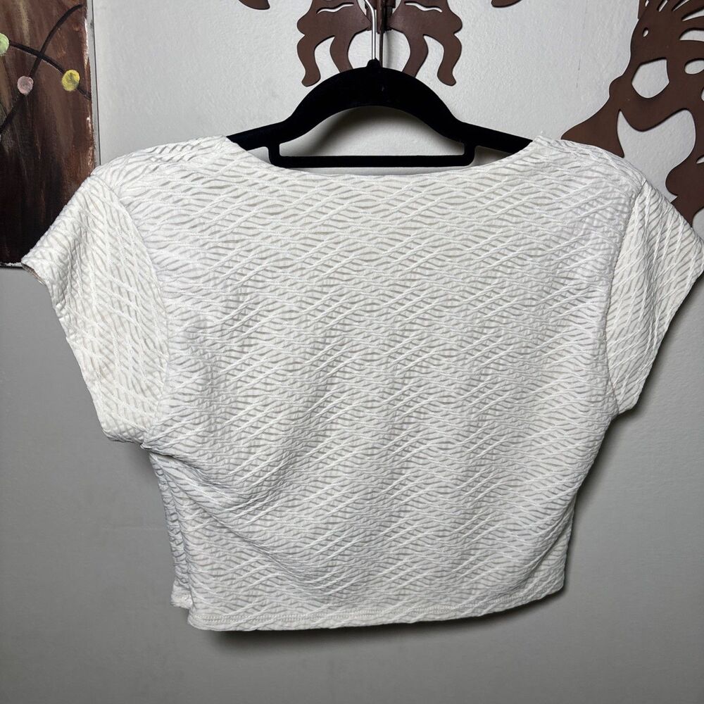 Kardashian Kollection Short Sleeve Crop Top Size Large - Picture 3 of 3